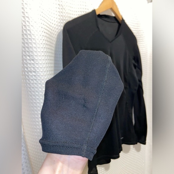 Women’s Patagonia Underwear base-layer black long sleeves V neck size medium - Picture 13 of 14